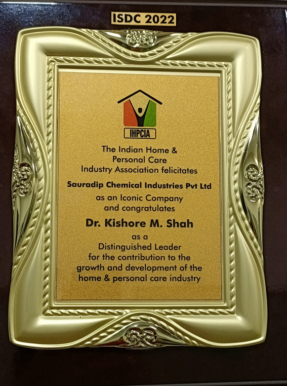 Dr. Kishore Shah honoured with Lifetime Achievement Award at ISDC