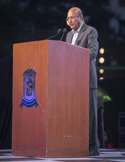 Dr. Kishore Shah, President of Matunga Gymkhana addressing the members